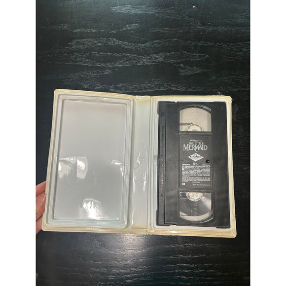 VHS - Disney The Little Mermaid- Disney with case- good condition- some wear 89 - Picture 5 of 5